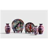 Een lot divers porselein waarondwer Imari – kavel bij Medusa Auctioneers