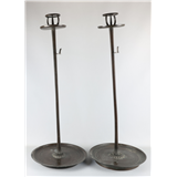 Een paar bronzen tempelkandelaars, Japan, Shokudai, Edo periode, 19e eeuw, hoogte 79,5 cm, tot – kavel bij Veilinghuis Omnia